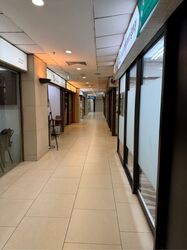 Lucky Plaza (D9), Shop House #568653261